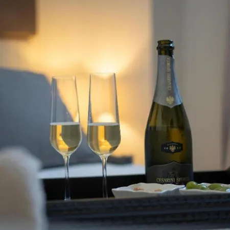 Soavis Flat & Garden * バーリ