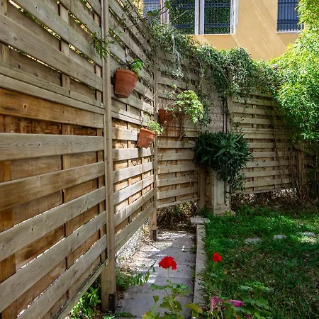 Soavis Flat & Garden Μπάρι